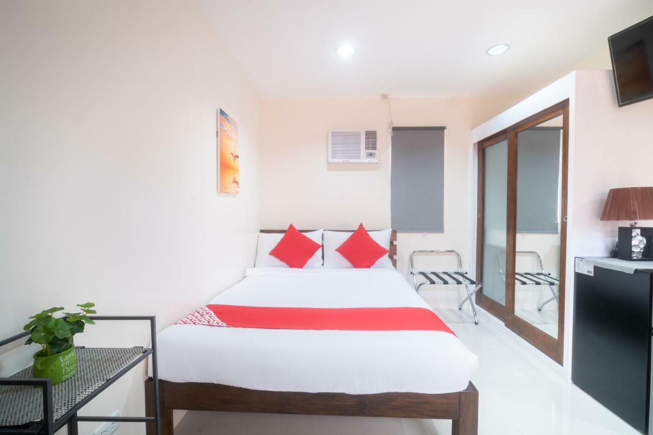 Oyo 199 Solange Apartelle Davao City Exterior foto