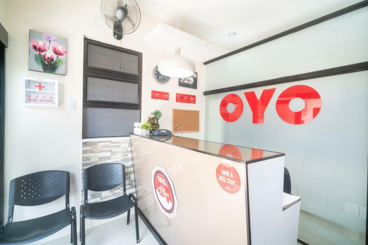 Oyo 199 Solange Apartelle Davao City Exterior foto