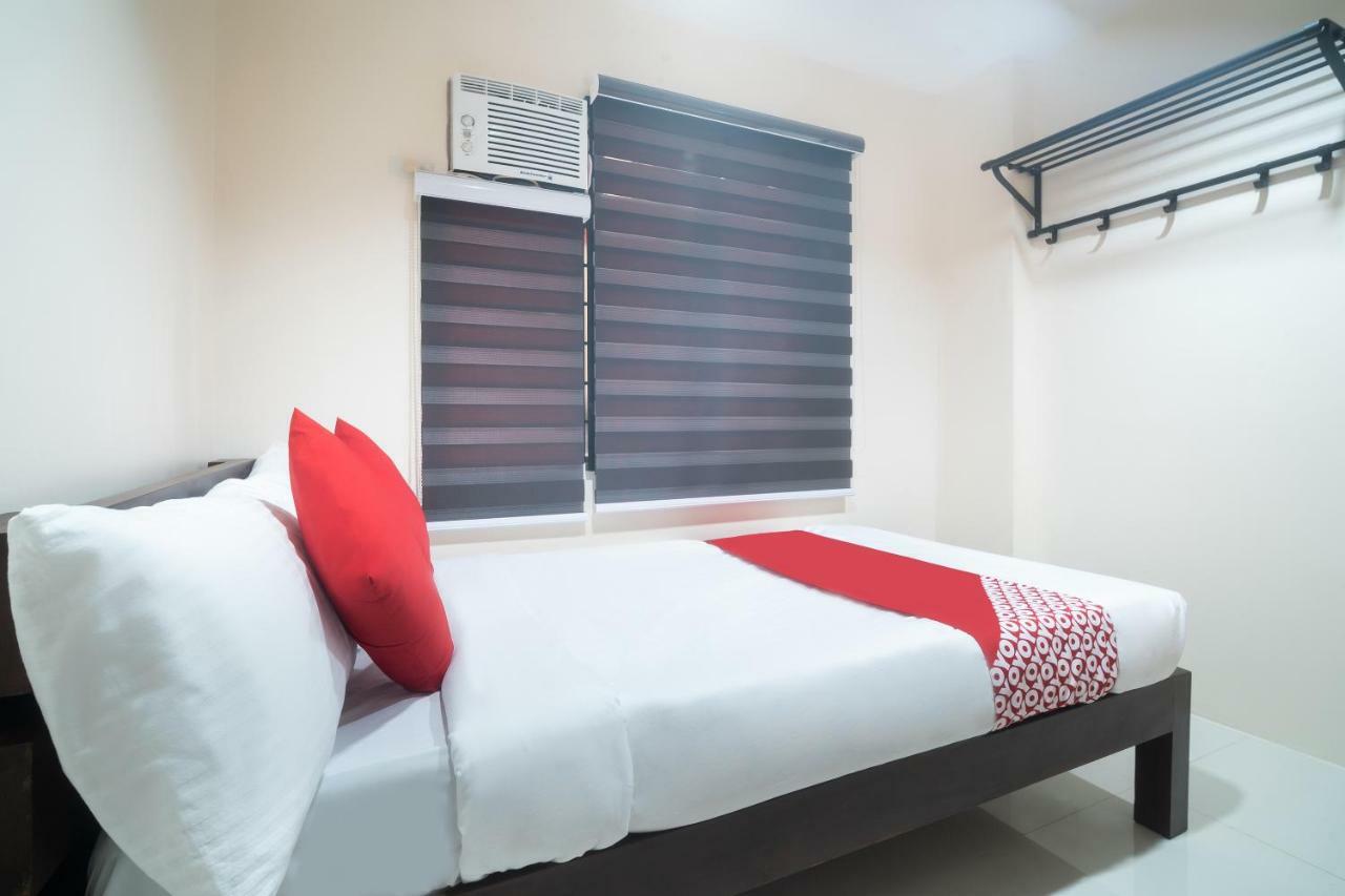 Oyo 199 Solange Apartelle Davao City Exterior foto