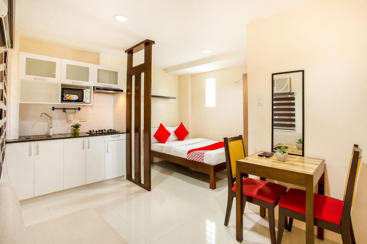 Oyo 199 Solange Apartelle Davao City Exterior foto