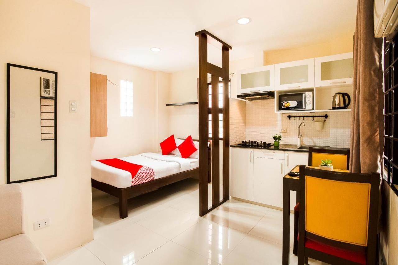 Oyo 199 Solange Apartelle Davao City Exterior foto